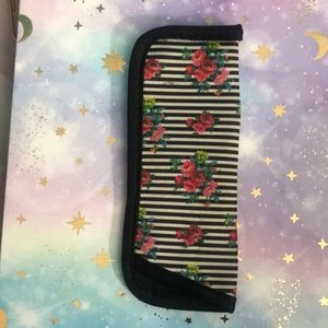 Glasses case